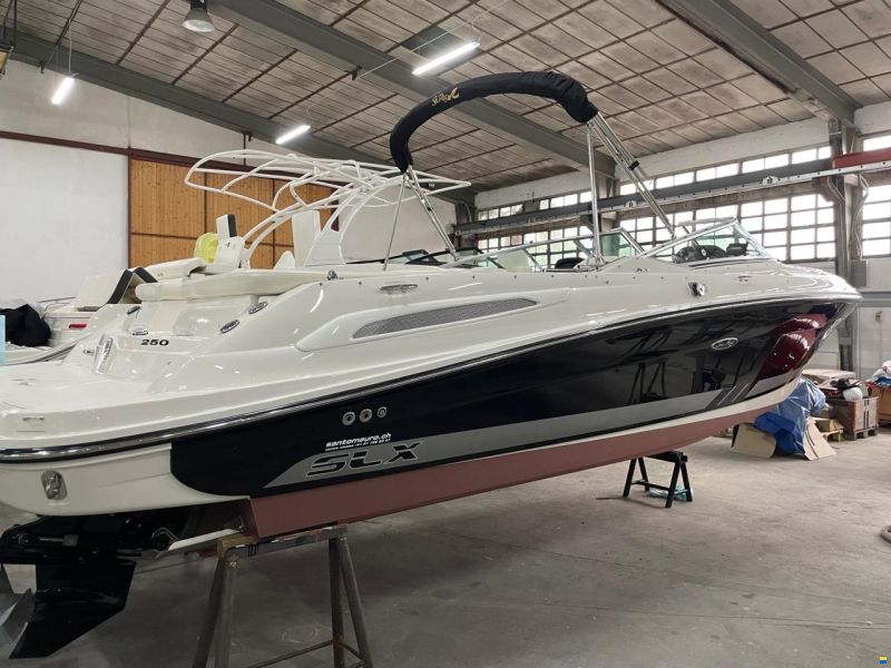 Sea Ray 250 SLX