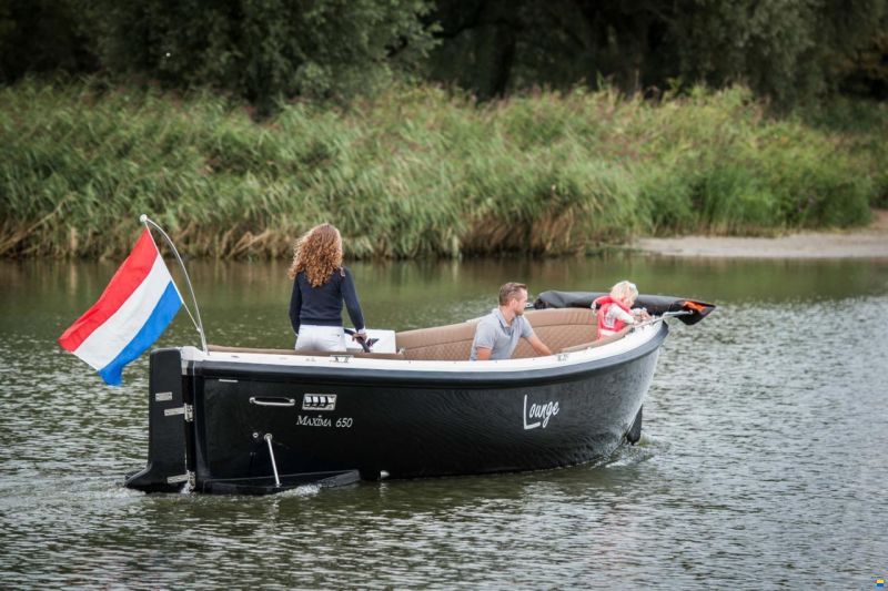 Maxima 650 Lounge
