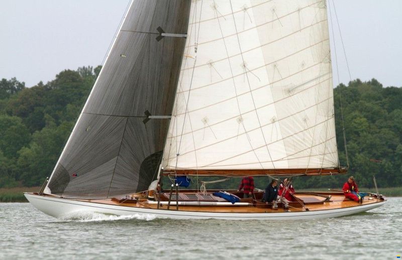 10 m R - Classic Yacht