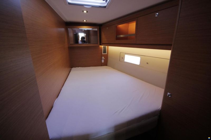 Dufour 530