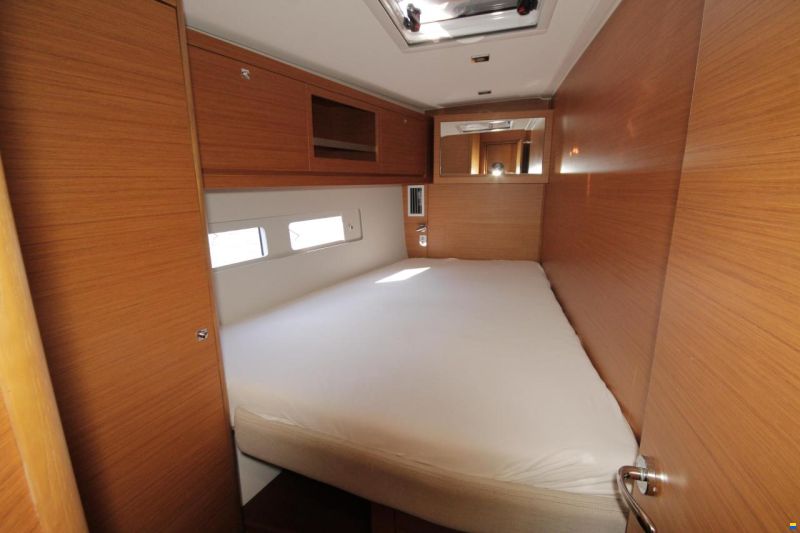 Dufour 530