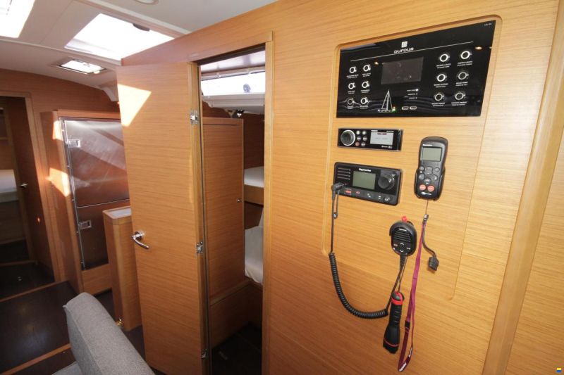 Dufour 530