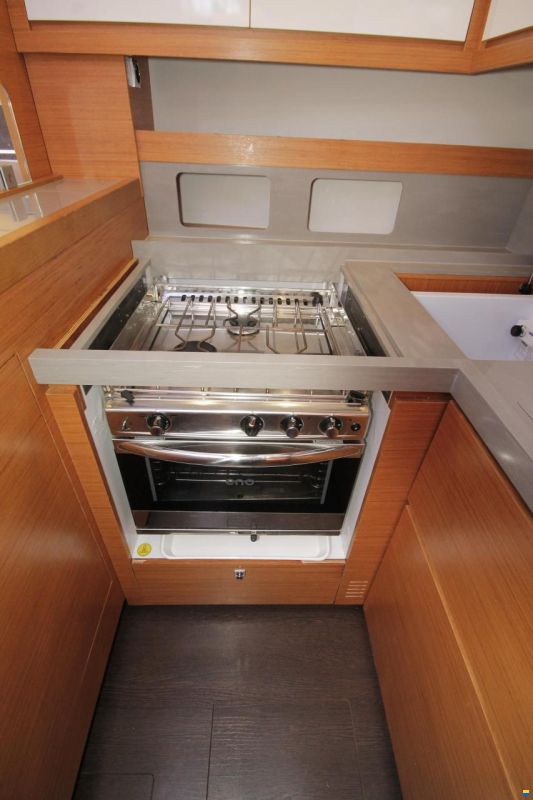 Dufour 530