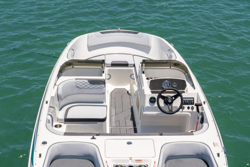 Bayliner Element M17