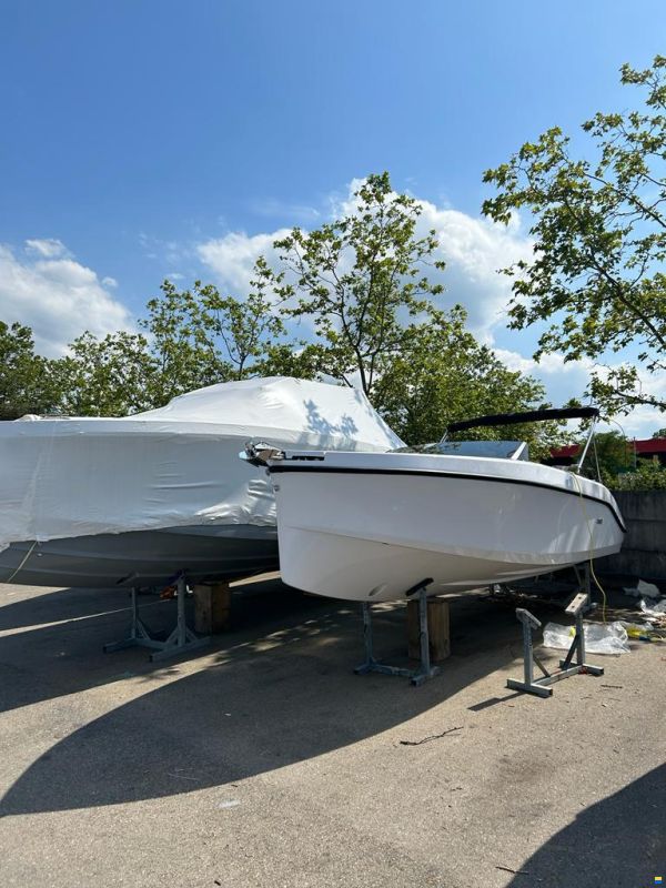 Rand Boats Spirit 25