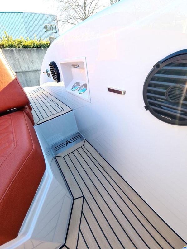 Rand Boats Supreme 27