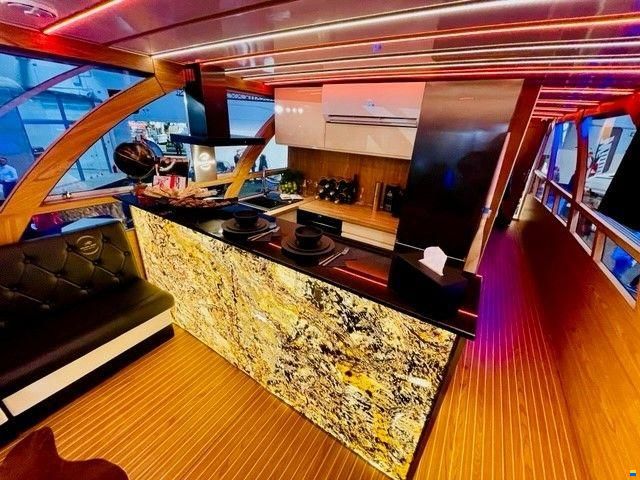 Houseboat Holiday HB 39 Elektrisch En Hy