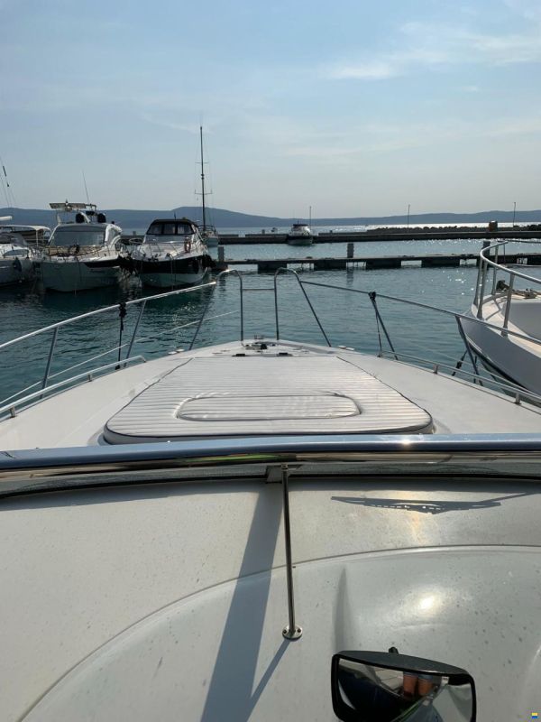 Sealine S37