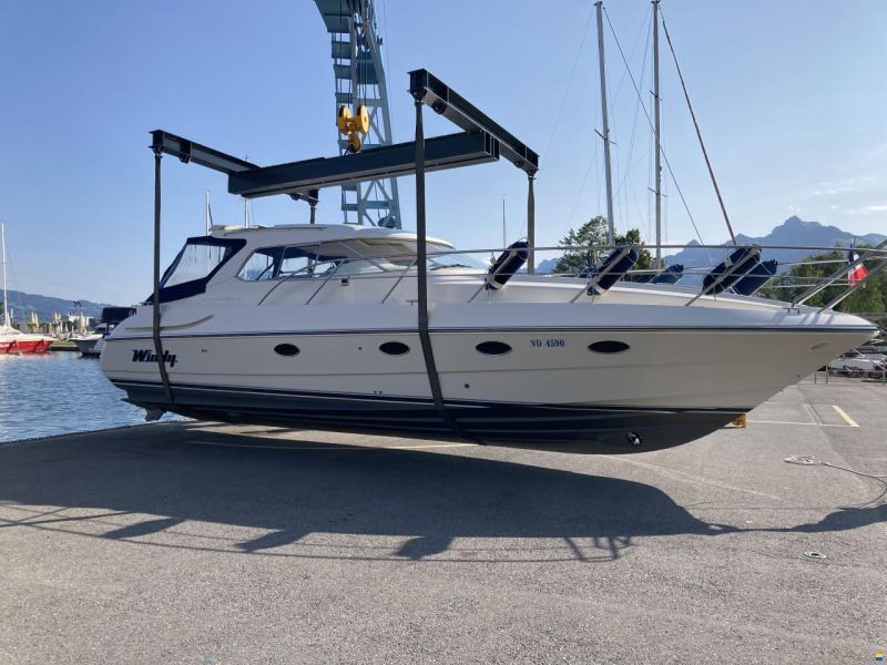 Windy 37 Grand Mistral hard-top