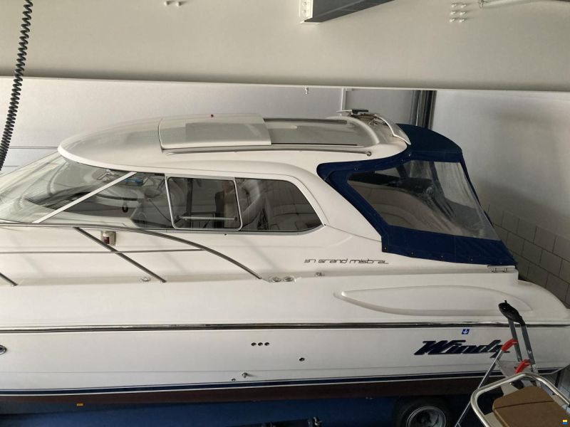 Windy 37 Grand Mistral hard-top