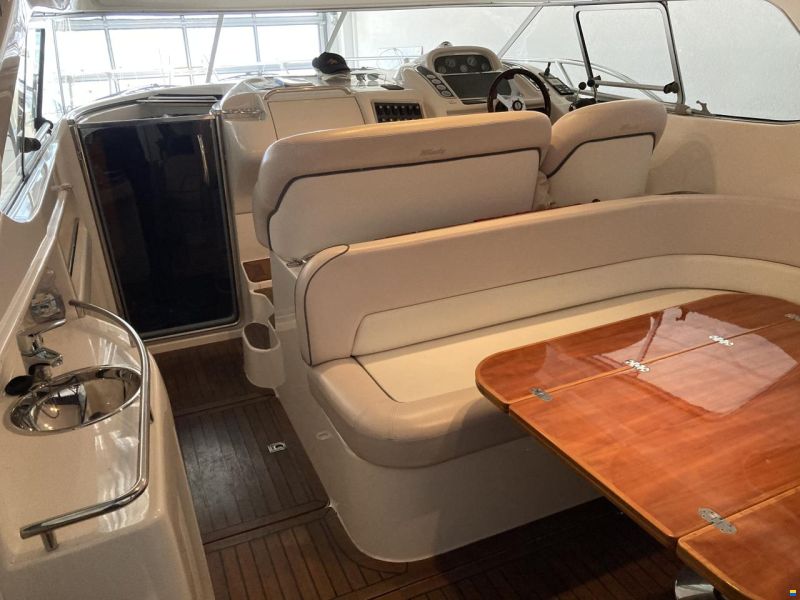 Windy 37 Grand Mistral hard-top