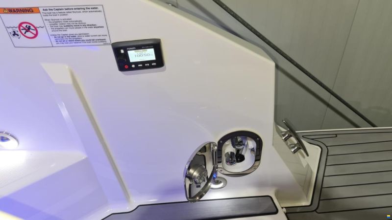 Sea Ray Sundancer 320 Outboard