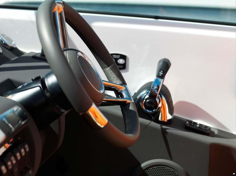 Windy 32 Grand Zonda