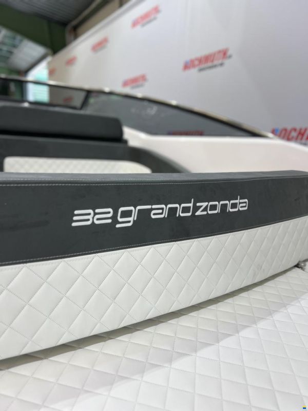 Windy 32 Grand Zonda