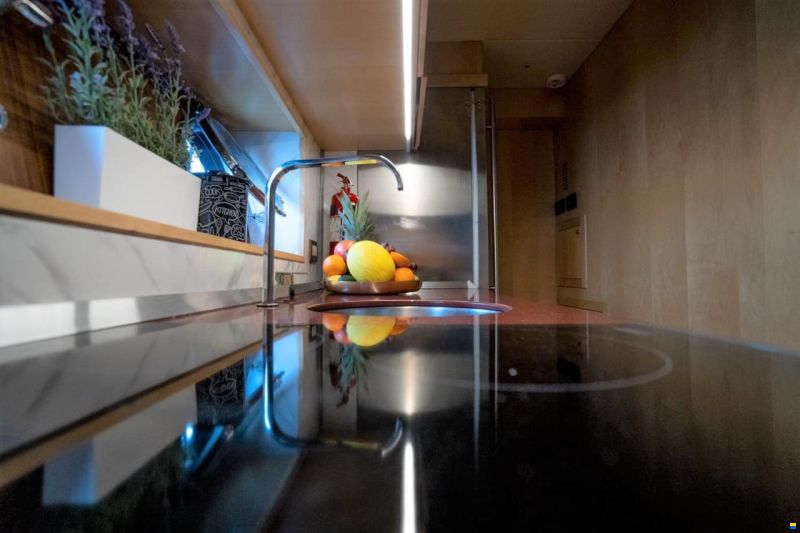Fashion Yachts 68