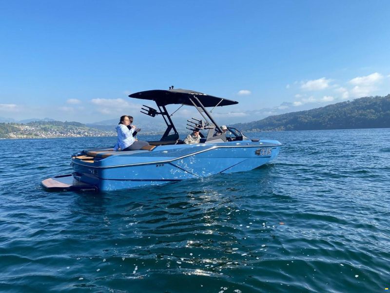 Axis New T220 by Malibu