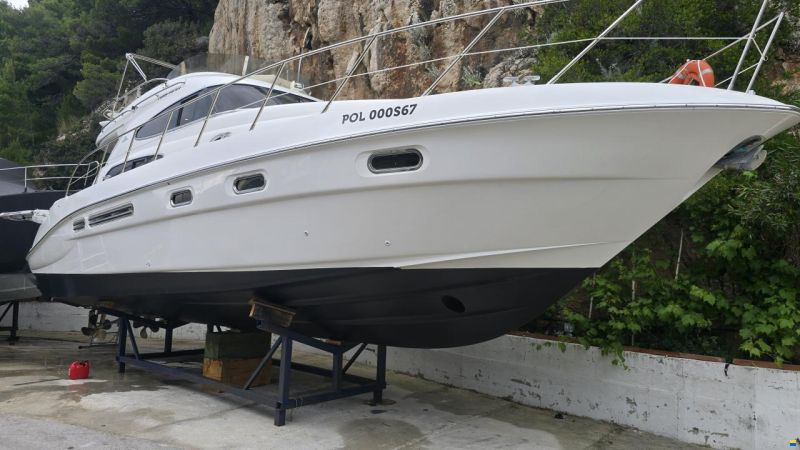 Sealine T 47 FLY