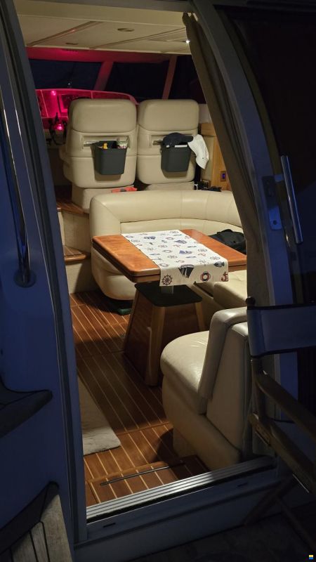 Sealine T 47 FLY