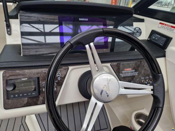 Sea Ray 190 SPX