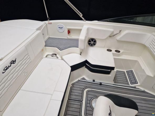 Sea Ray 190 SPX