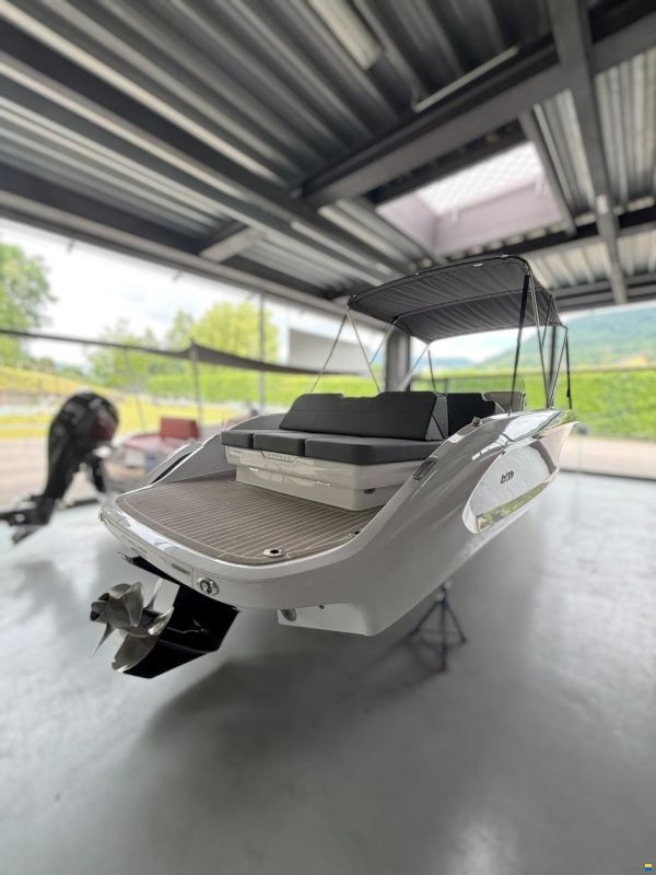 Rand Boats Source 22