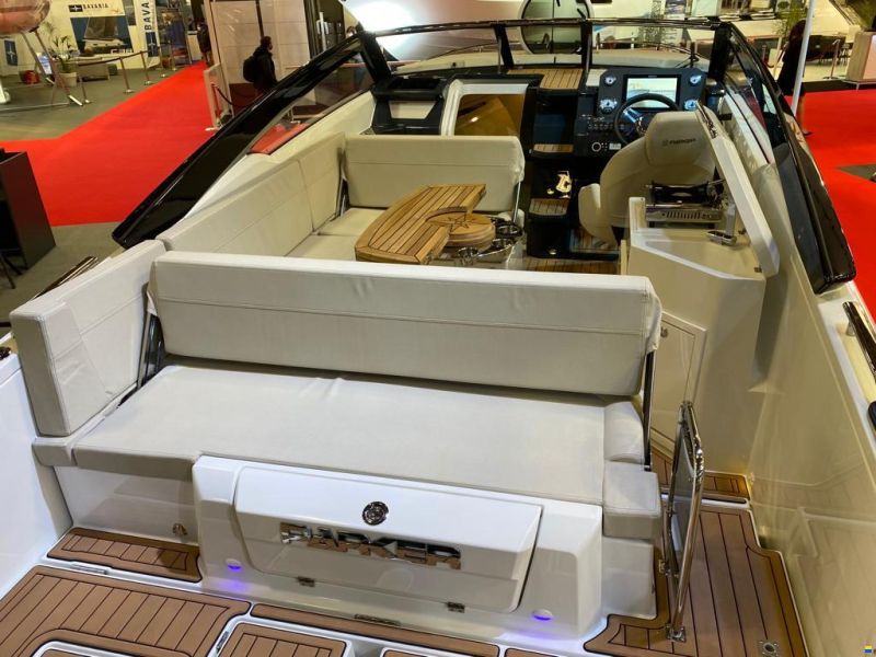 Parker 780 Escape Mercury F250 Verado