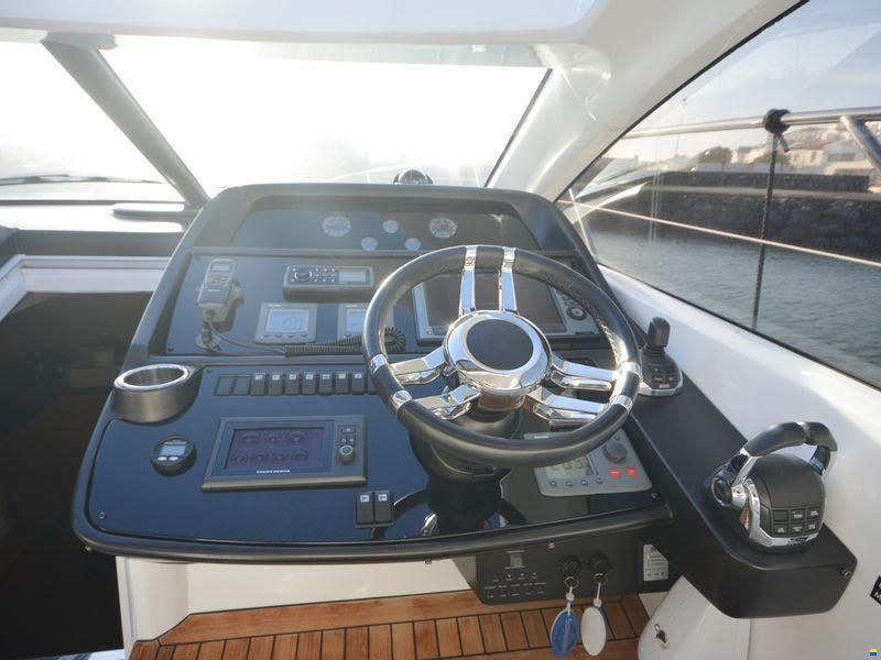 Sunseeker Portofino 48