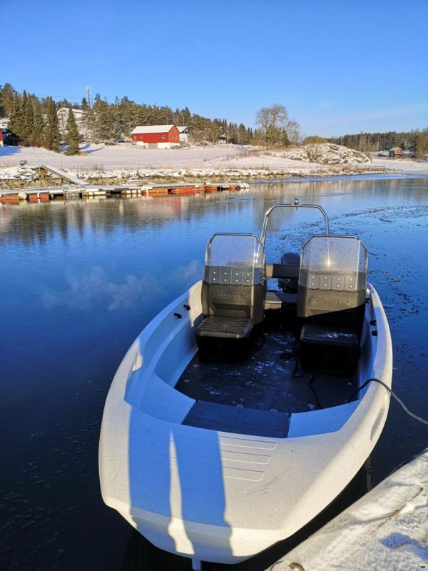 Pioner 16 Explorer SE "Single"
