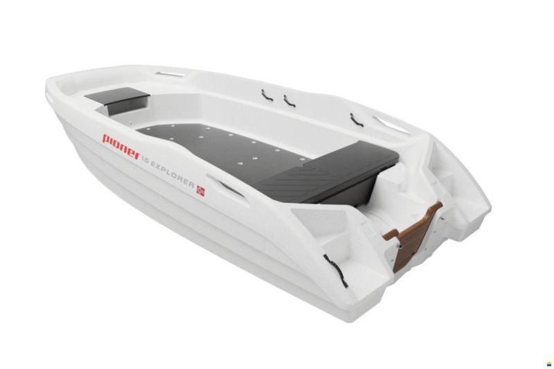 Pioner 16 Explorer Open