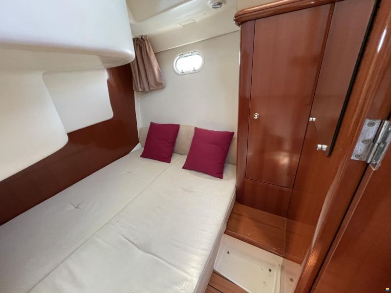 Jeanneau Prestige 32