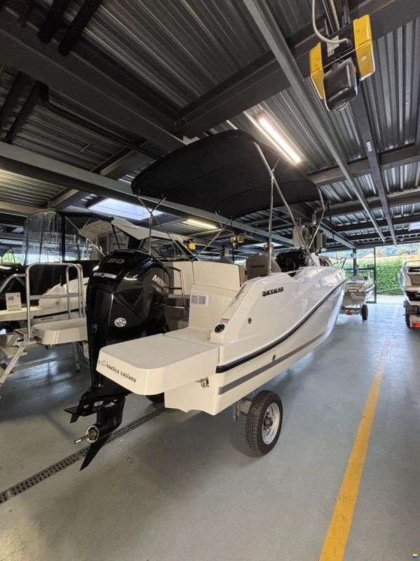 Quicksilver 555 Cabin
