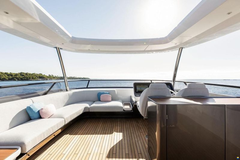 Azimut Grande 26M