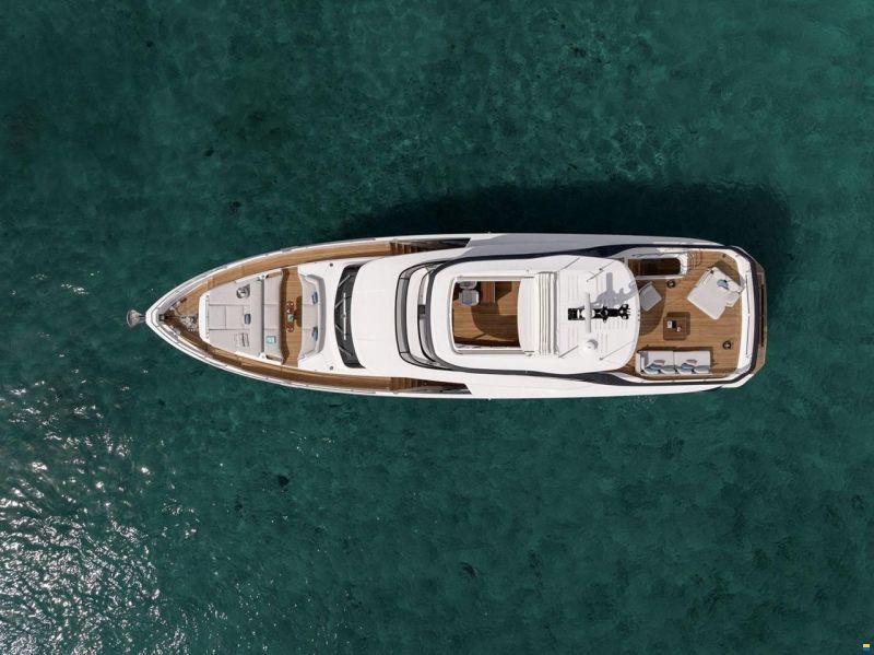 Azimut Grande 26M