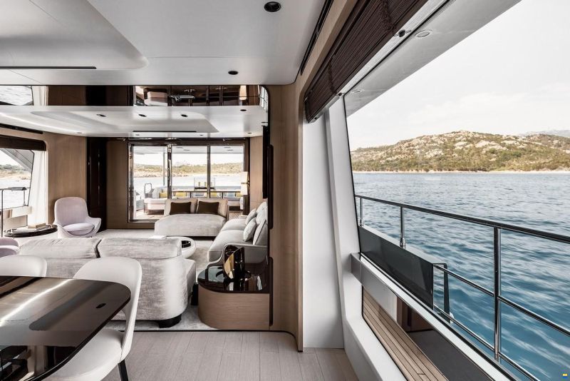 Azimut Grande 27M