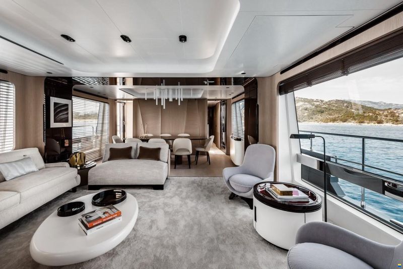 Azimut Grande 27M