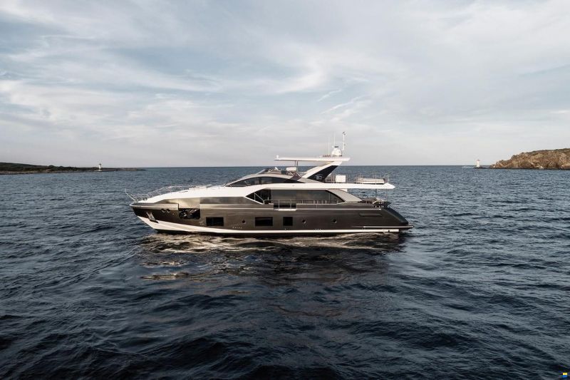 Azimut Grande 27M