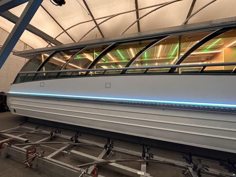 Holiday Boat Sundeck 57 Passenger Catama