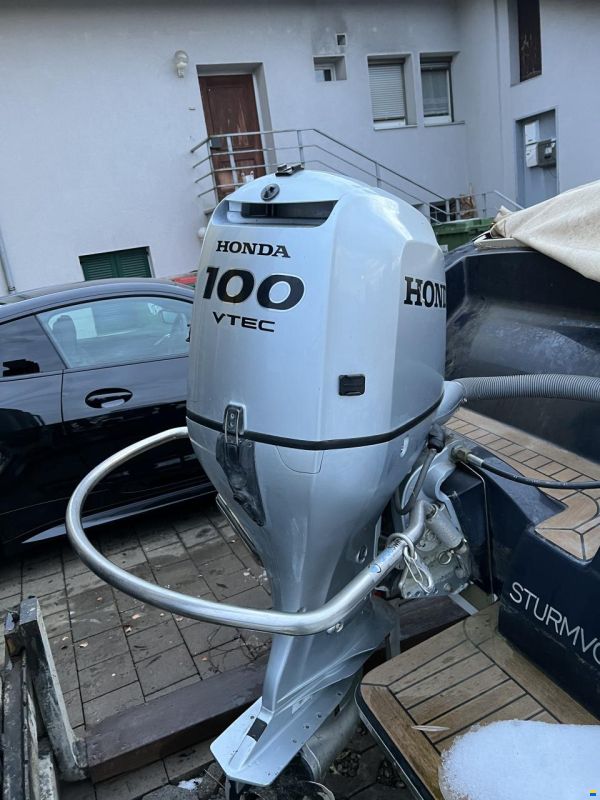 Honda BF-100 A