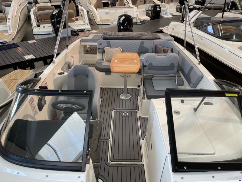 Bayliner VR6 Bowrider
