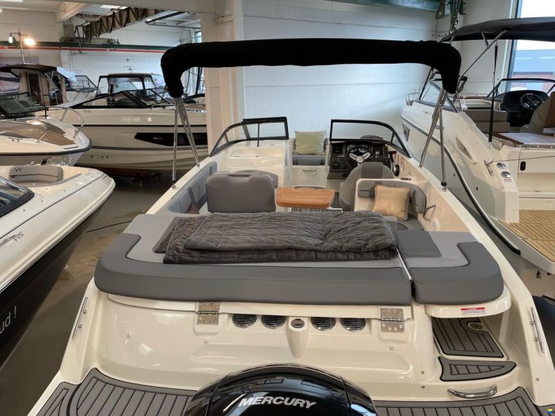 Bayliner VR6 Bowrider