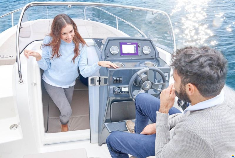 Quicksilver Activ 605 Sundeck