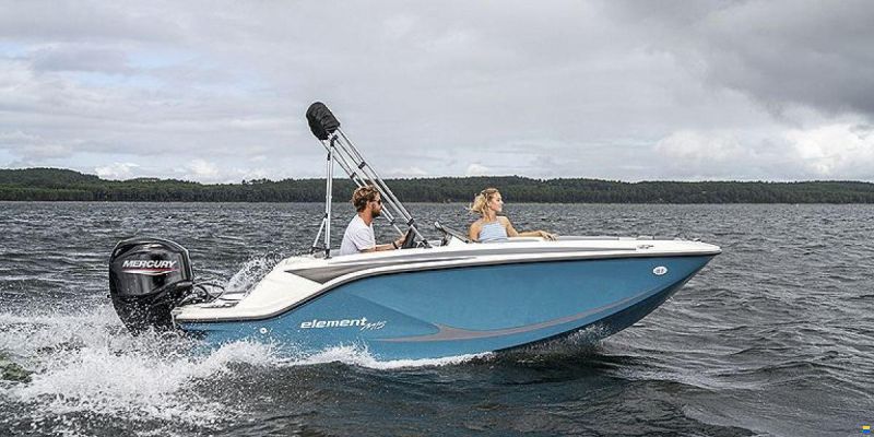 Bayliner M15