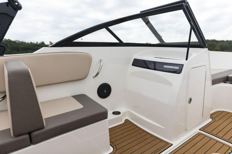 Bayliner VR4 Bowrider