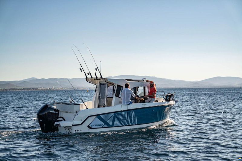 Quicksilver 805 Pilothouse