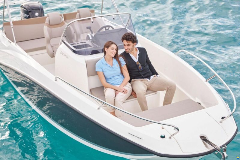 Quicksilver Activ 605 Open