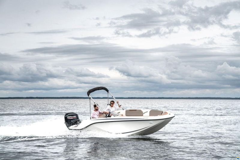Quicksilver 475 aXess