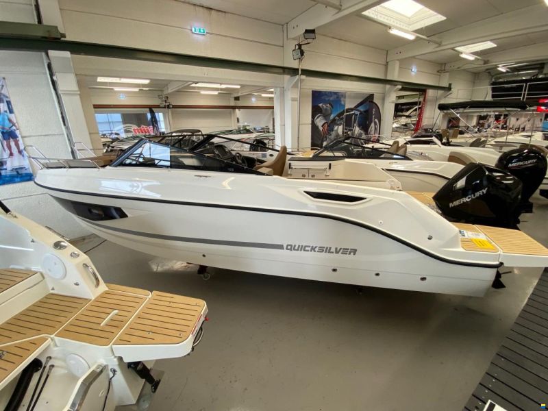 Quicksilver Activ 755 Cruiser