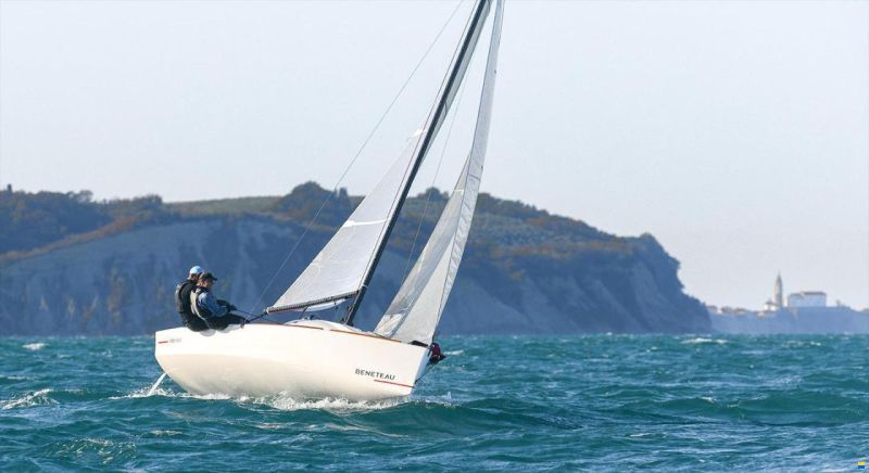 Beneteau First 18 SE