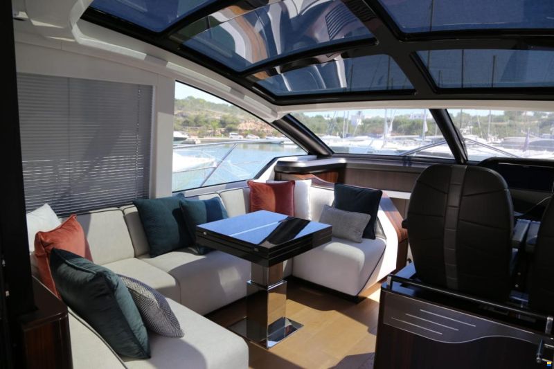 Sunseeker Predator 60 EVO