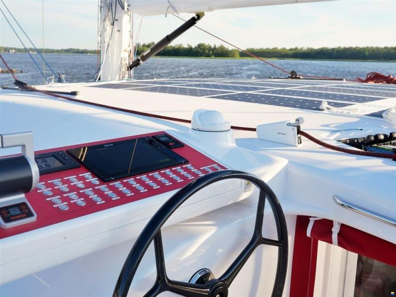 OQS Ocean Explorer 72